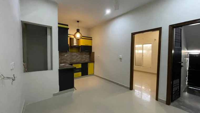 FOR SALE 2 BEDROOMS DRAWING GROUND FLOOR PORTION