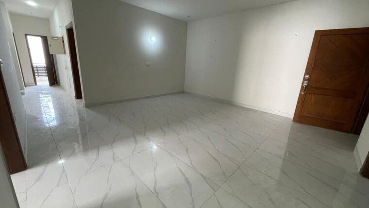 FOR SALE 4 BEDROOMS NEW SECOND FLOOR WITH ROOF